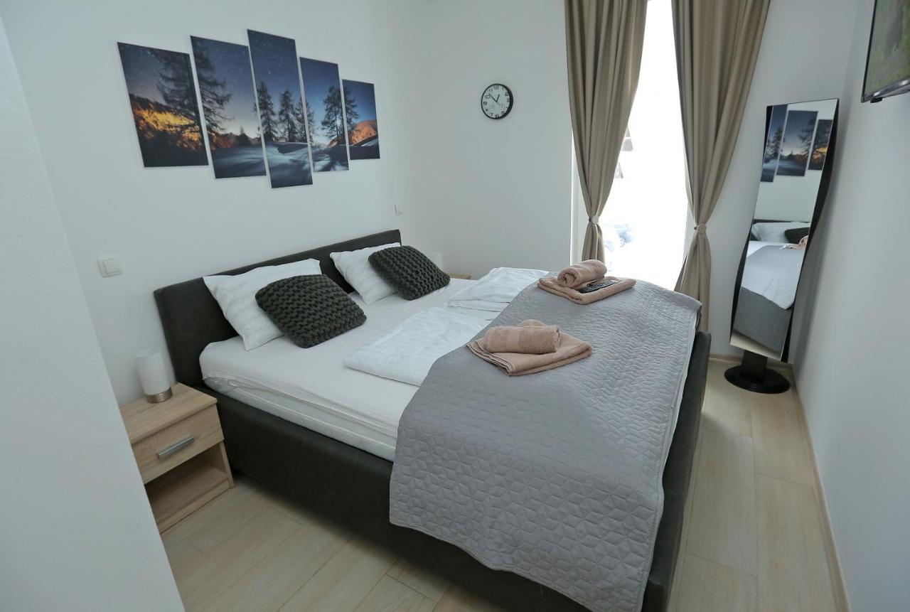 Nest Apartment ยาโฮรินา ภายนอก รูปภาพ