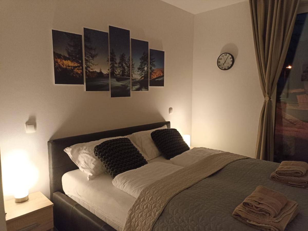 Nest Apartment ยาโฮรินา ภายนอก รูปภาพ