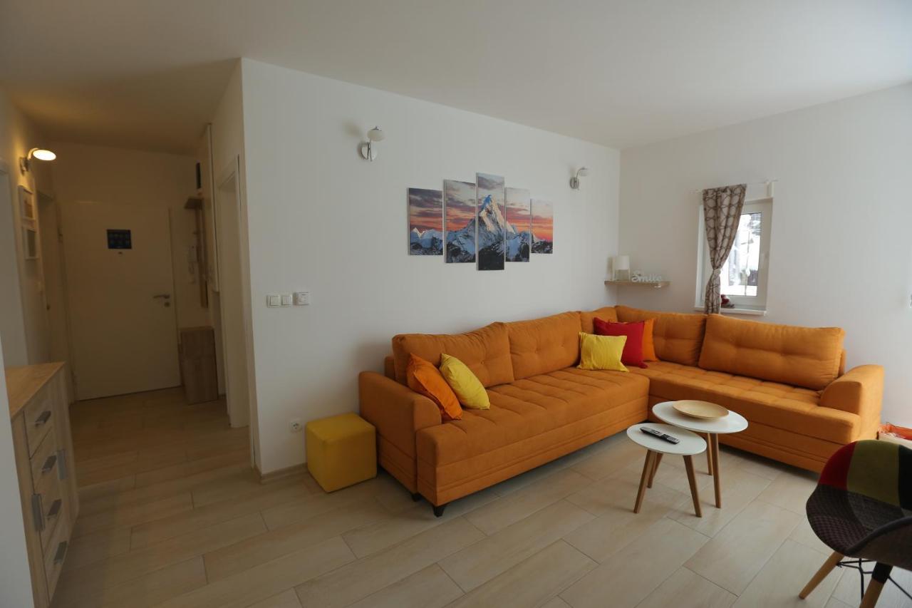 Nest Apartment ยาโฮรินา ภายนอก รูปภาพ