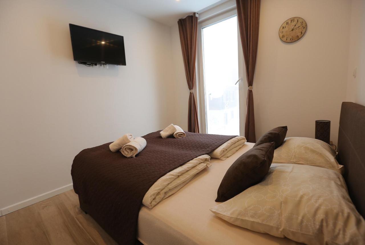 Nest Apartment ยาโฮรินา ภายนอก รูปภาพ
